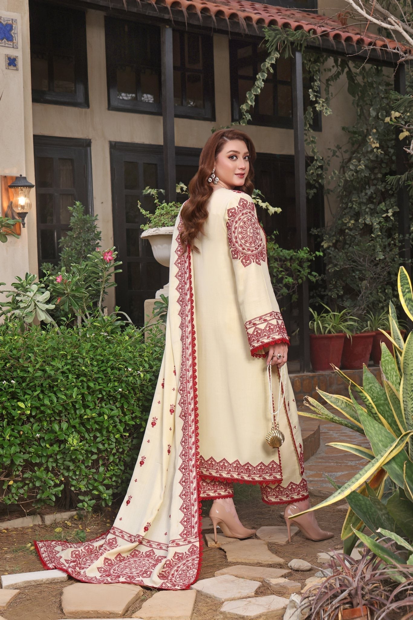 Aneela's 301 – Luxurious Dhanak Embroidered Suit with Ready-to-Wear Dupatta