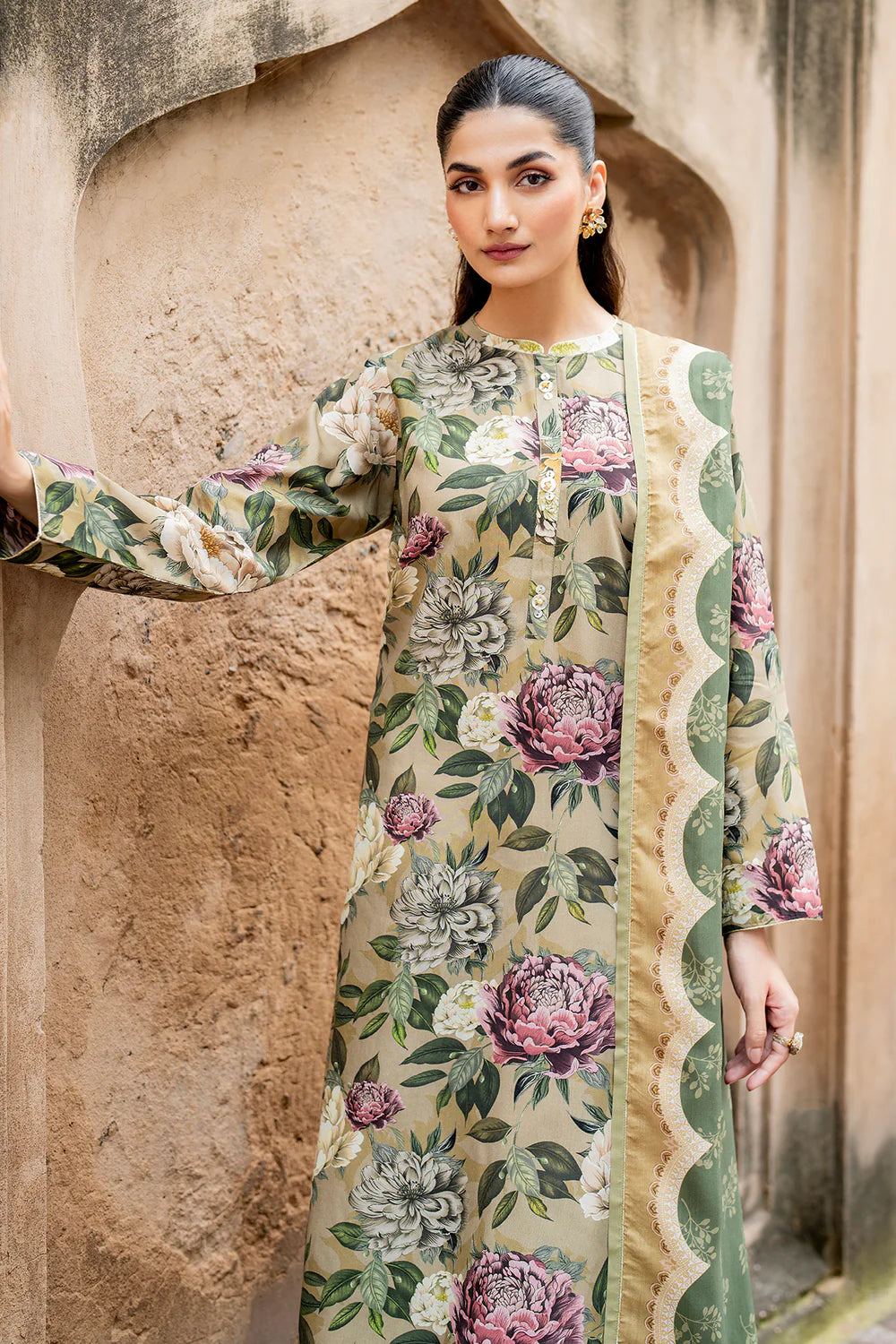 Baroque-Viscous With Bamber Duppata