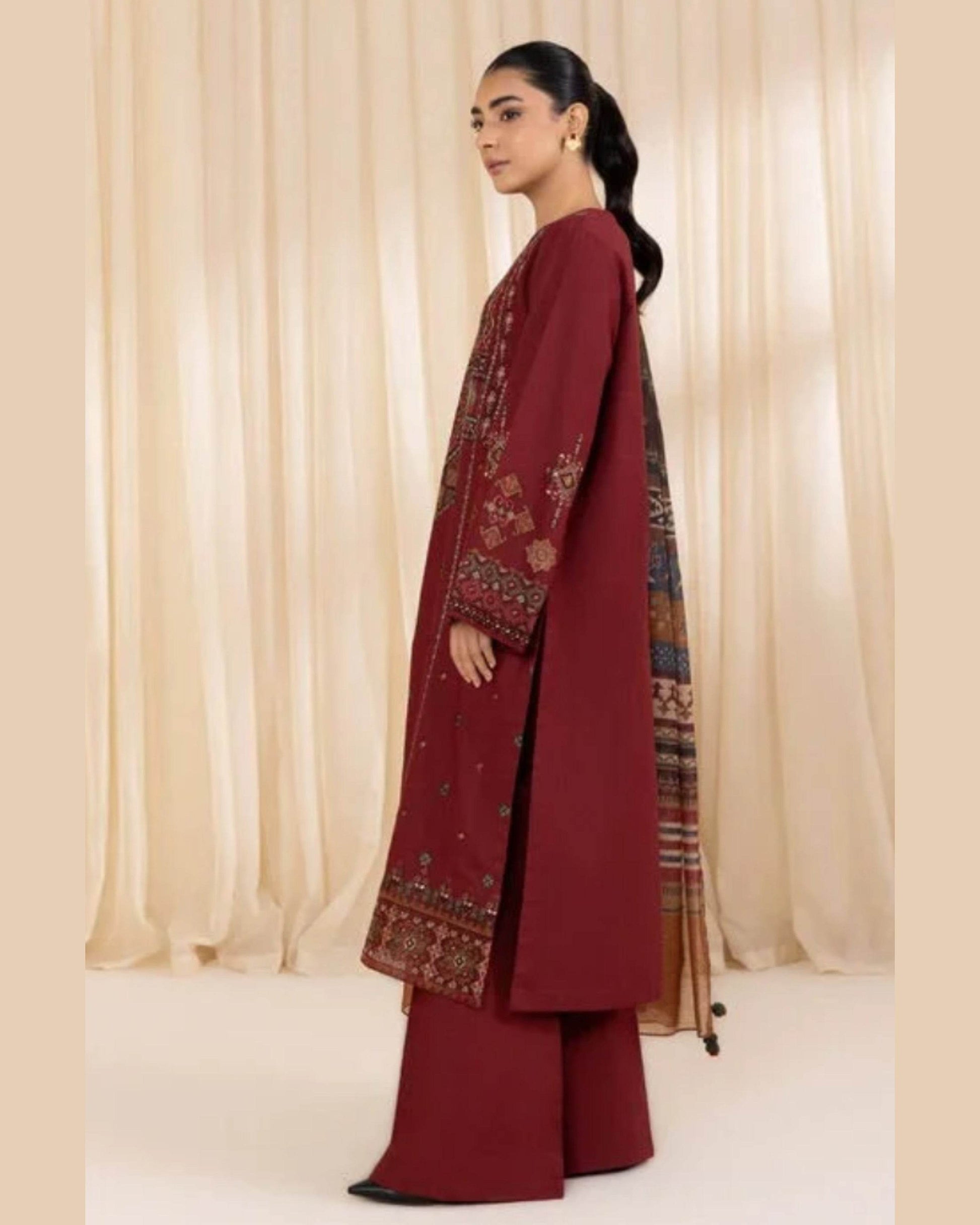 Sapphire 302 – Luxe Dhanak Suit with Rich Embroidery & Wool Dupatta