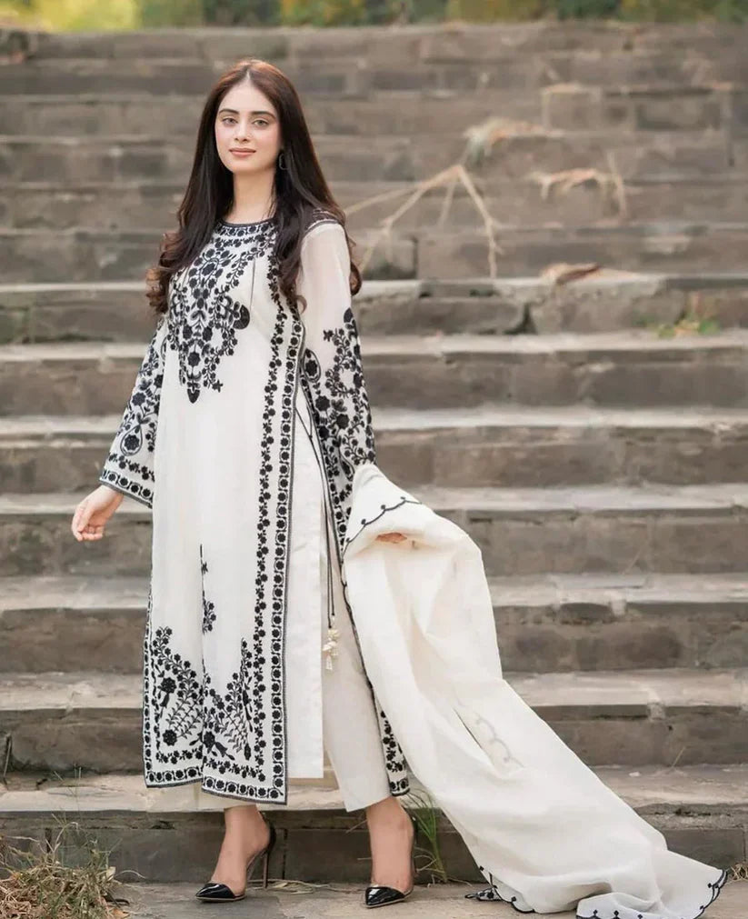 Jazmin Lawn 3PC Embroidered