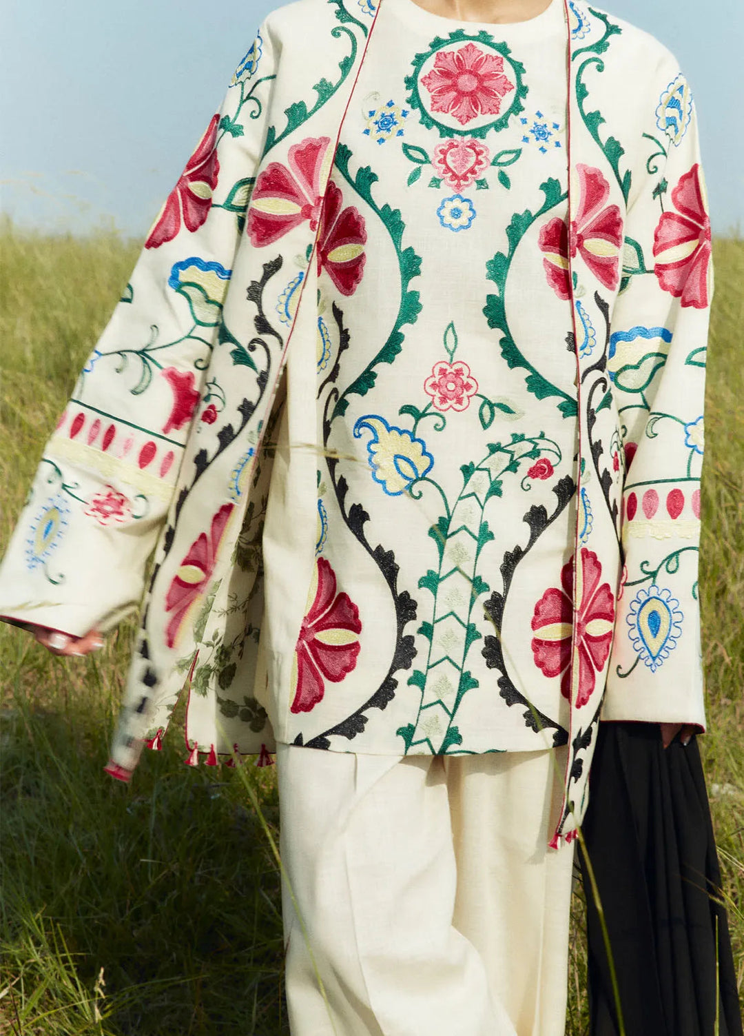 COCO by Zara Shahjahan – Luxury Embroidered DHANAK Winter Suit